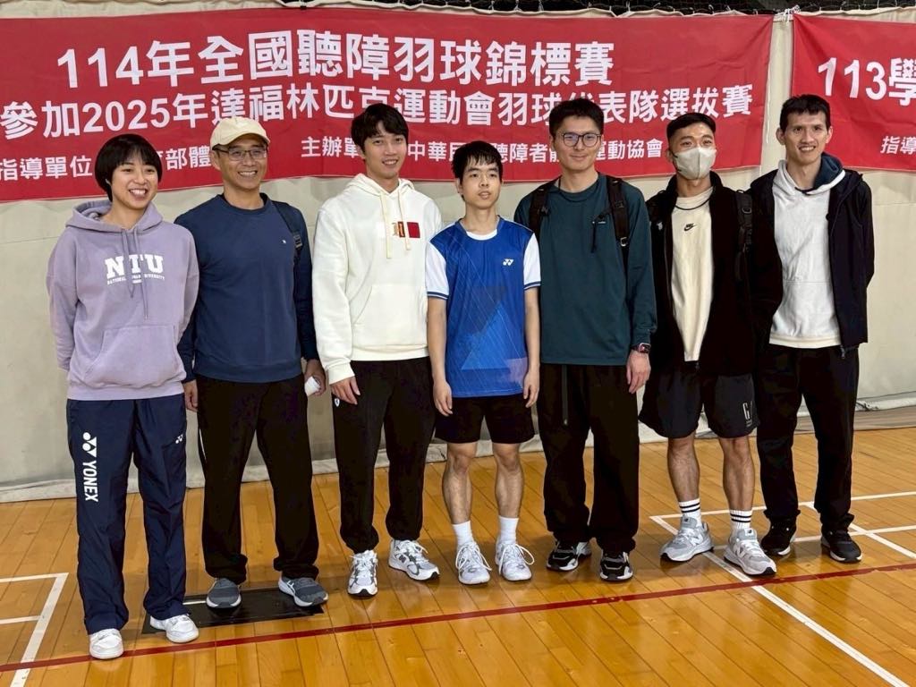 News Image：Liu Hao-En, a student from the Department of Visual Arts and Design, won second place in the Men's Singles Open Division at the 2025 National Bad