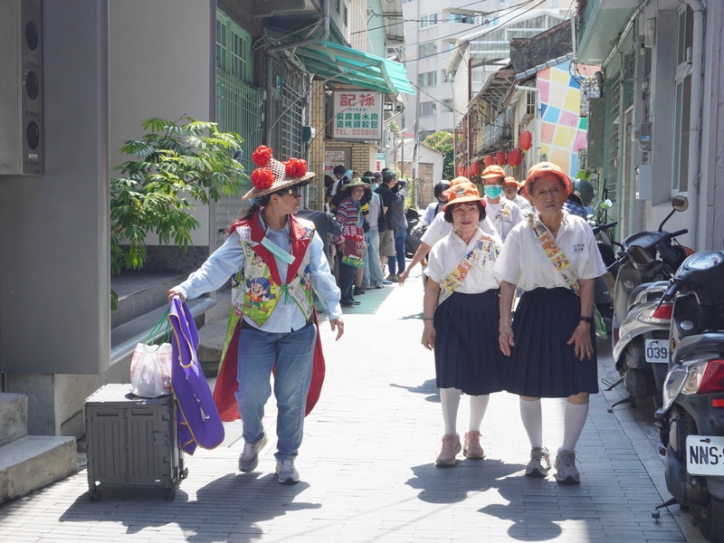 大寶貝們的帶動唱表演