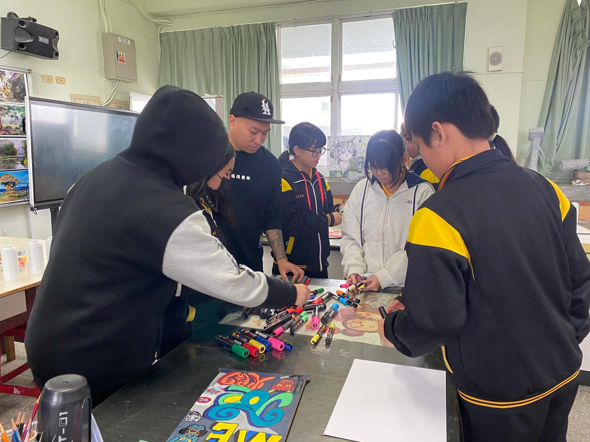 噴罐繪畫創作課—街頭藝術的校園實踐